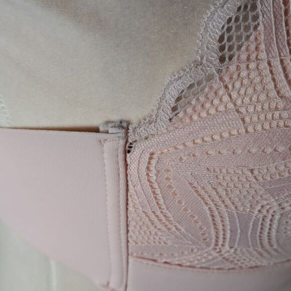 Adrienne Vittadini Bra Peachy Pink Lace Padded Adjustable Straps Sports Bra 36B - Picture 5 of 10